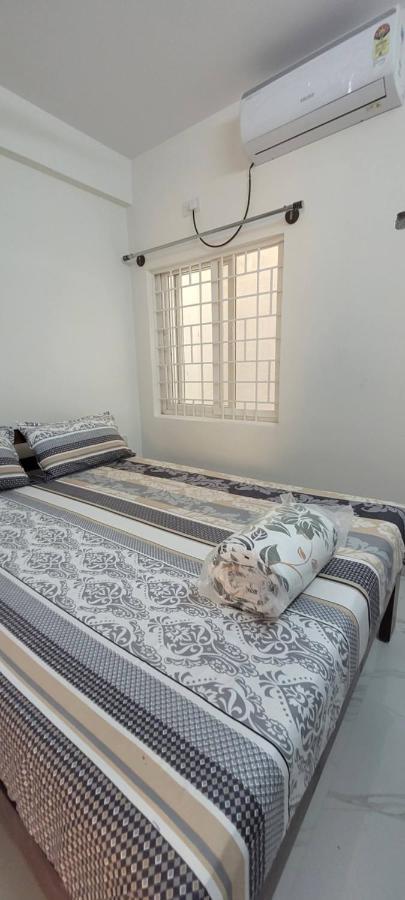 Castle Hsr Sarjapur Road Apartamento Bangalore Exterior foto