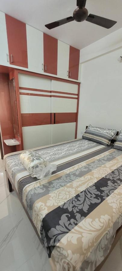 Castle Hsr Sarjapur Road Apartamento Bangalore Exterior foto