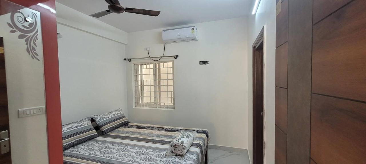 Castle Hsr Sarjapur Road Apartamento Bangalore Exterior foto